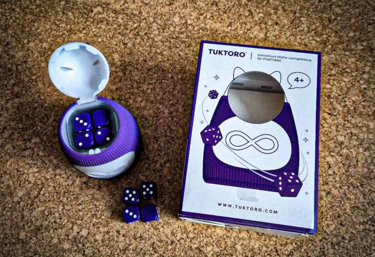 TukToro ist ein Mathe Spiel für Kinder ab 4 bei dem Würfel in eine Figur gelegt werden die dann Aufgaben auslöst zum Mitmachen und Verstehen statt nur Rechnen